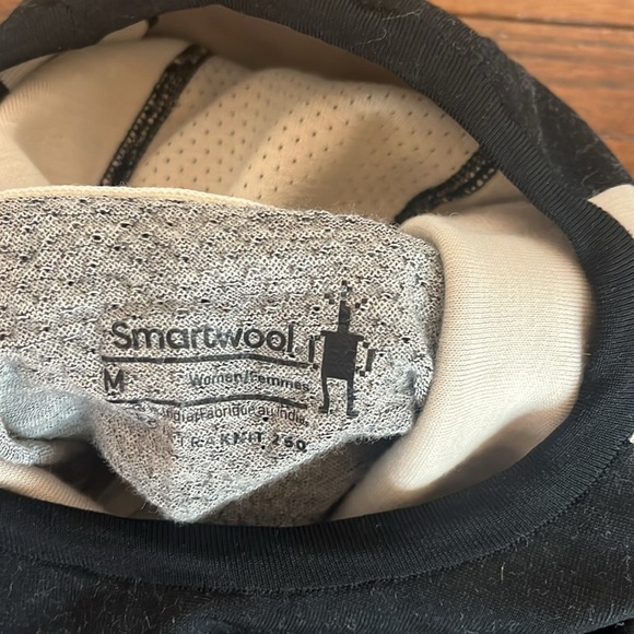 Smart Wool Women's Merino  Tech Pullover Hoodie Size M - Picture 7 of 9